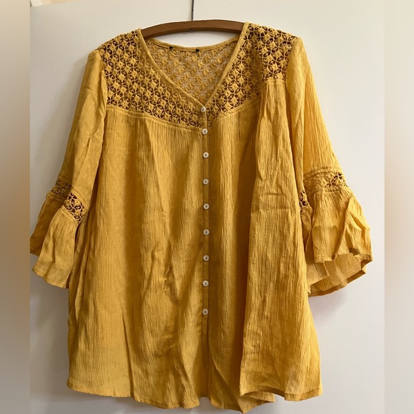 Karen Kane Sweaters - Karen Kane Golden Yellow Gauze Bell Sleeve Lace Accent Blouse S